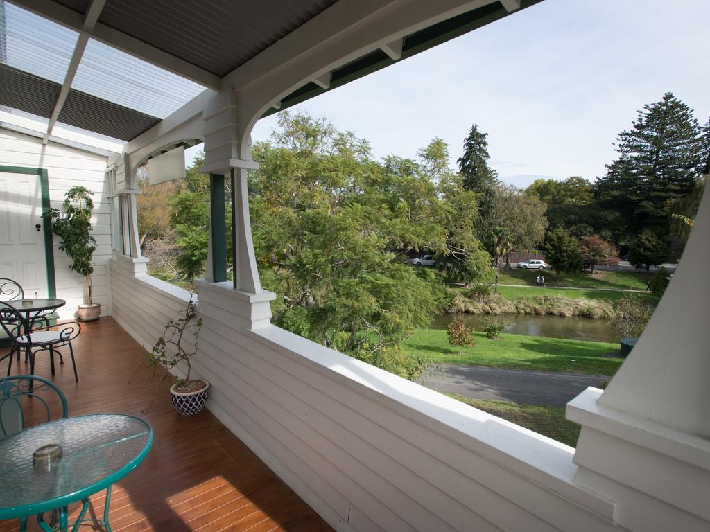 Sussex House Bed & Breakfast 넬슨 외부 사진